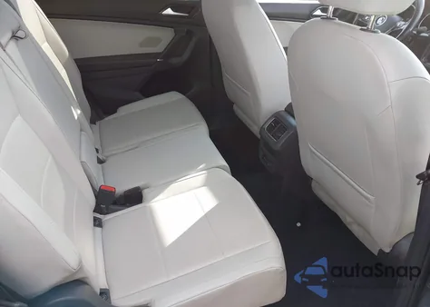 2018 Volkswagen Tiguan 2.0T Se/2.0T Sel из США, поврежденный, VIN 3VV3B7AX4JM028007